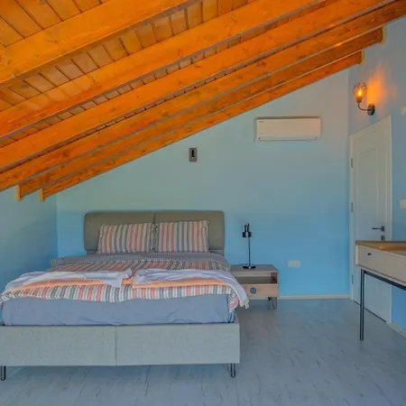 Blue Heaven Hotel 4*